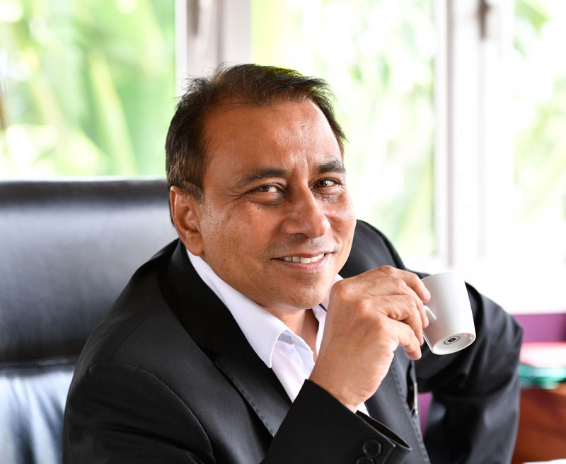 Ibrahim Patel (président de la CCI Réunion): «Nous dépendons trop de Maurice pour les vols internationaux» | business-magazine.mu