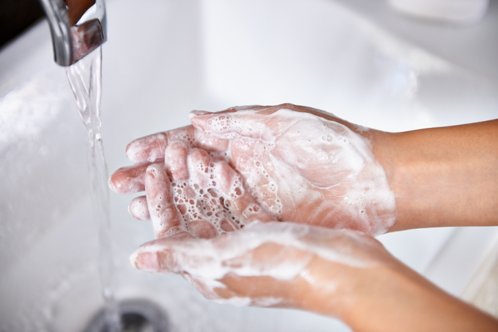 COVID-19 ] Comment bien se laver les mains ? | business-magazine.mu
