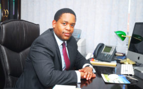 Dr Gachao Kiuna: Promising power man | business-magazine.mu
