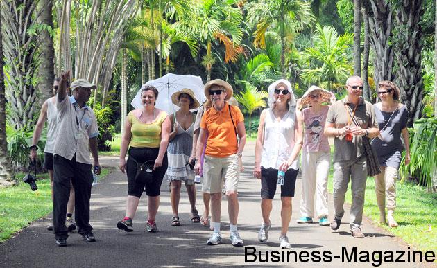 381 656 touristes pour les quatre premiers mois | business-magazine.mu