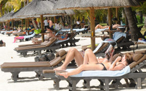 Tourisme : hausse de 4% des arrivées au 1er semestre | business-magazine.mu