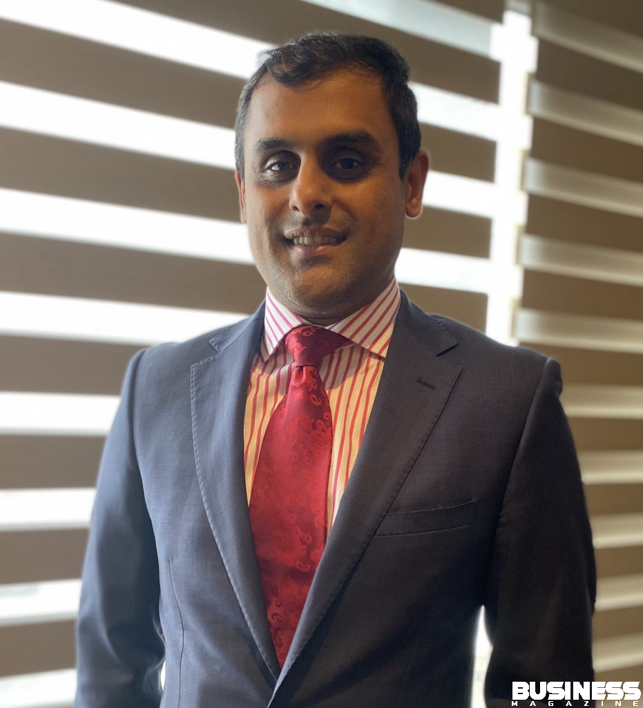 Bhavya Shah Head of Personal Financial Services à Bank One