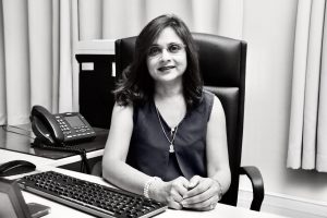 Dr Geetanee Napal Associate Professor Faculté de Droit et de Gestion Université de Maurice